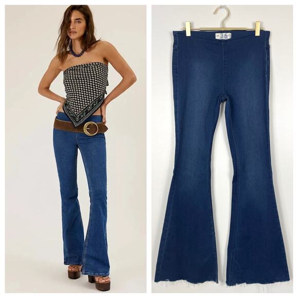 We The Free Penny Pull-On Flare Jeans Riviera Blue Size 26 *Altered to Raw Hem - Picture 1 of 15